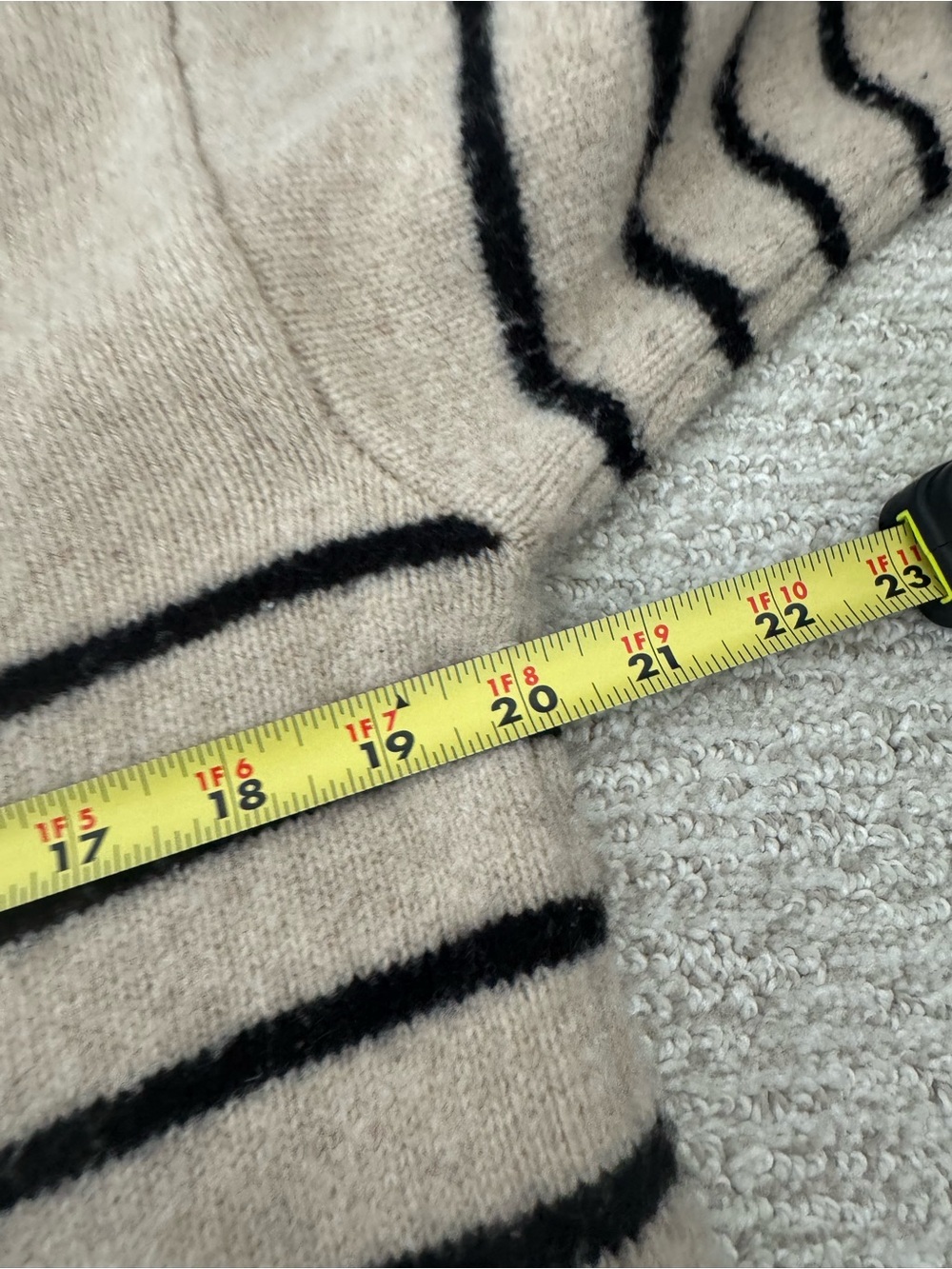 Reformation Brooke Striped Tan Black Cropped Merino Wool Sweater Sz S - Picture 7 of 8